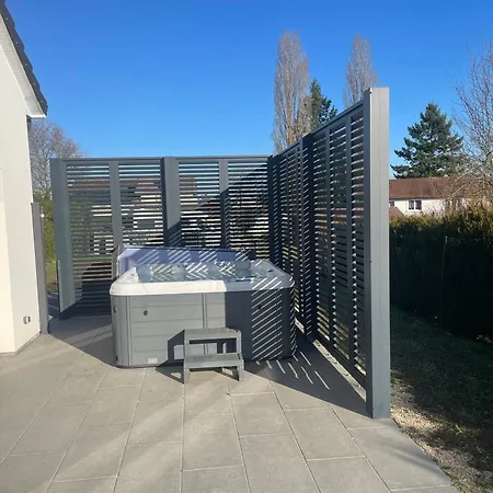 Logis Restaurant La Vraine Отель