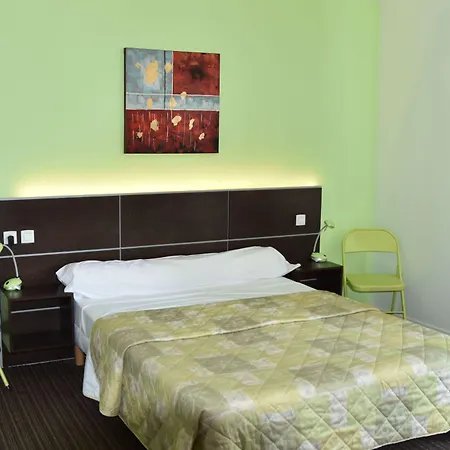 Logis Hotel La Vraine Hotel Gironcourt-sur-Vraine