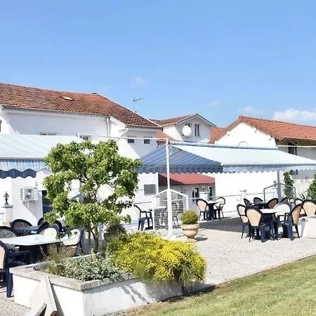 Logis La Vraine Hotel Gironcourt-sur-Vraine