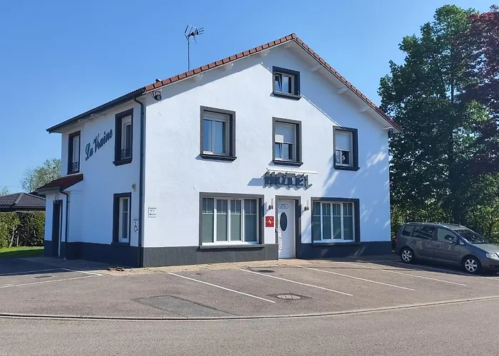 Hotel Logis Restaurant La Vraine