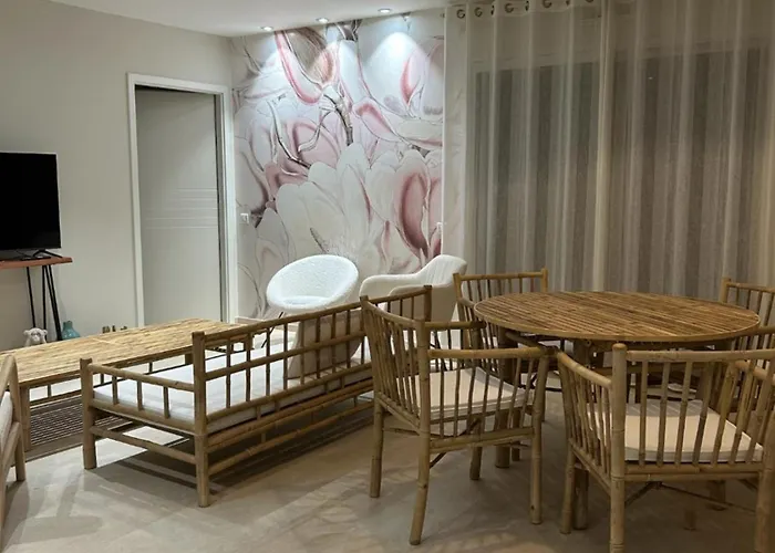 Logis Restaurant La Vraine Hotel