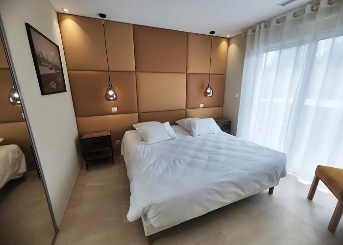 Logis Restaurant La Vraine 2*